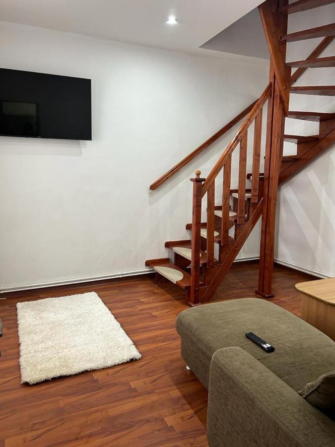 Easy Living Apartments - Old Town Brasov Ngoại thất bức ảnh